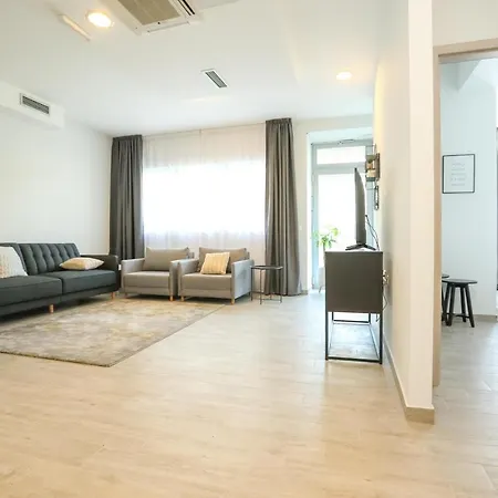 Mara Accommodations With Terrace On Kolovare Beach * Zadar