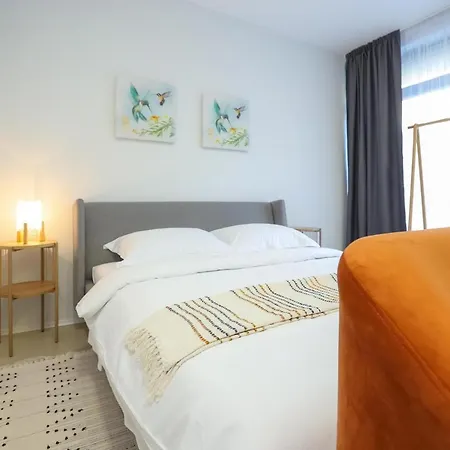 Mara Accommodations With Terrace On Kolovare Beach Zadar